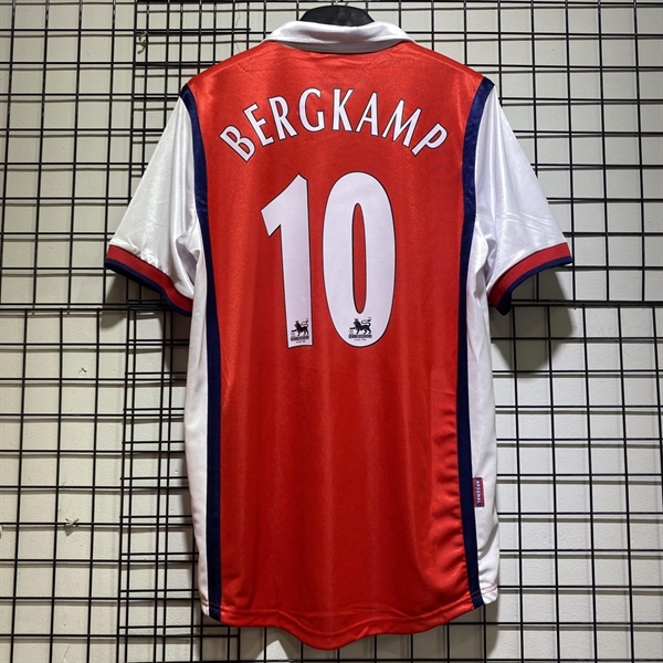 Áo Bóng Đá Retro Arsenal 1998 - Sân Nhà In Tên Bergkamp Số 10