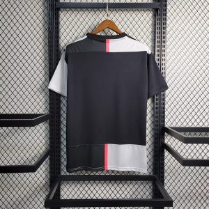 Áo Bóng Đá Retro Juventus 19/20 - Sân Nhà Áo Bóng Đá Retro Juventus 19/20 - Sân Nhà